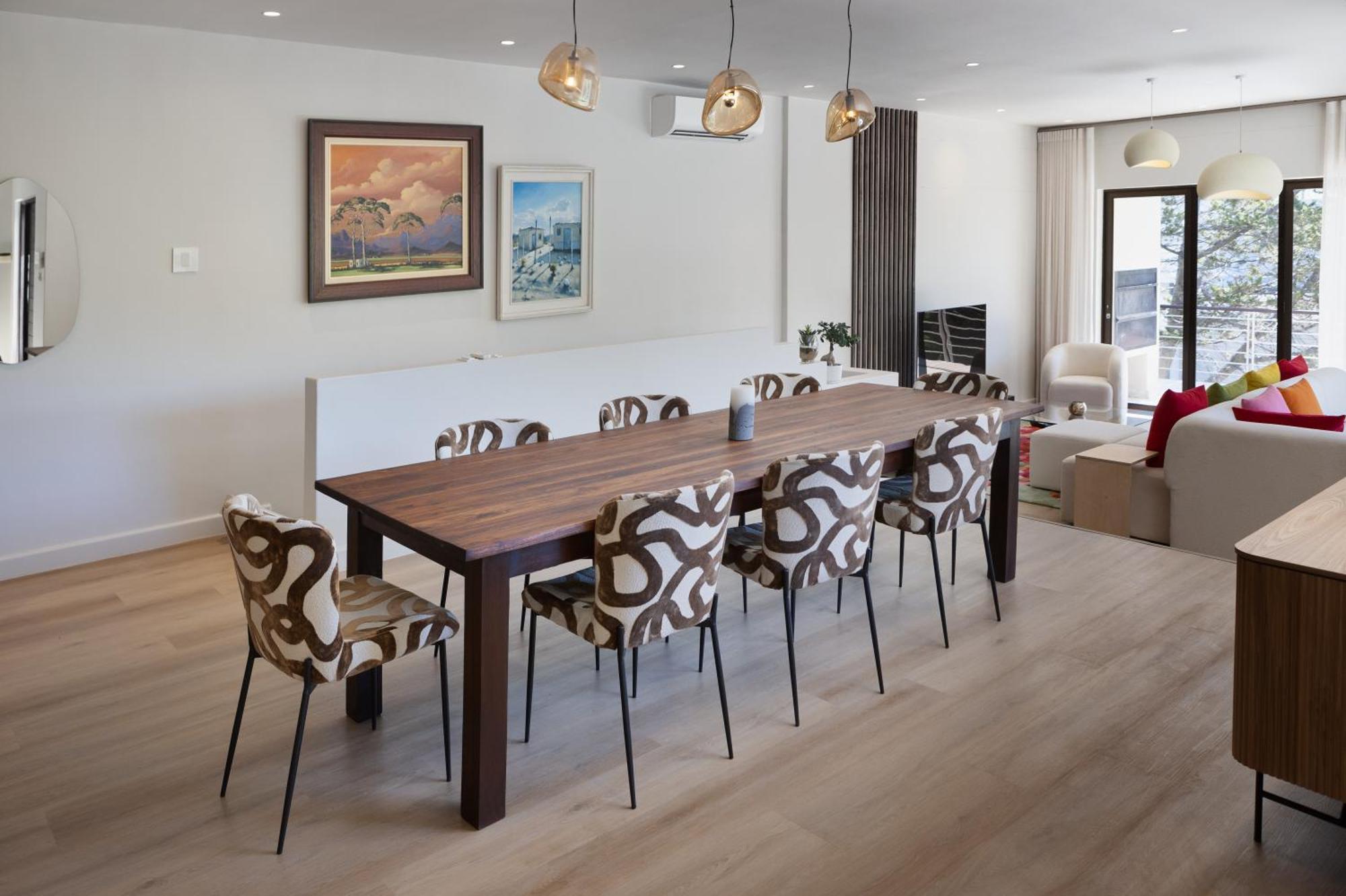 Villa Elegant And Stylish Camps Bay Villa-new Listing!!! Cape Town