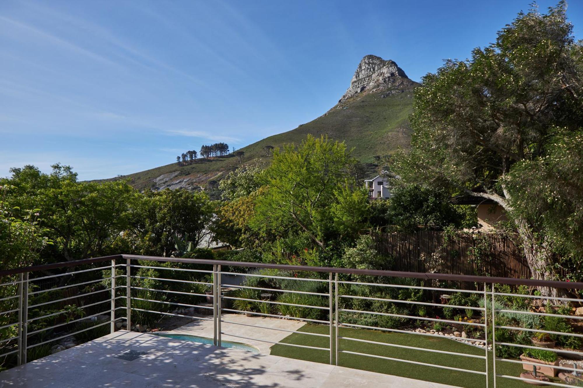 Elegant And Stylish Camps Bay Villa-new Listing!!! * Cape Town